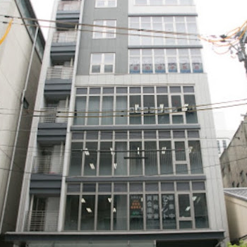 皮膚科岡田佳子医院の外観の様子