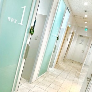 あかつか慶友メディカルクリニックの院内の様子