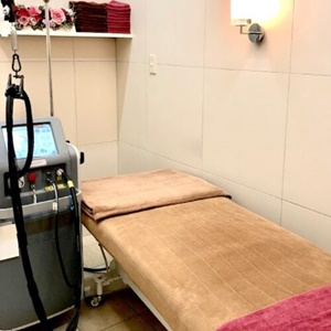 あかつか慶友メディカルクリニックの施術室