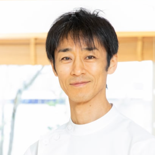 ふじおか形成外科・美容外科の院長