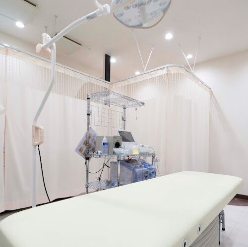 東京美容外科福山院 二重術の施術室