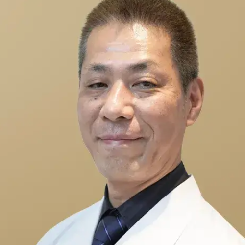 共立美容外科高松院の院長